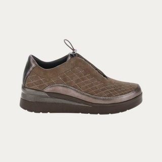 Beviá grey suede and laminated leather slip-on sneakers with quilted embroidery and comfortable EVA platform sole.