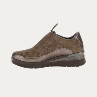 Beviá grey suede and laminated leather slip-on sneaker with quilted embroidery and a 5cm EVA platform sole.