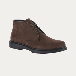 Botas desert Beviá Truman de hombre en piel nobuk marrón oscuro con suela de EVA y tecnología Blusoft para comodidad.