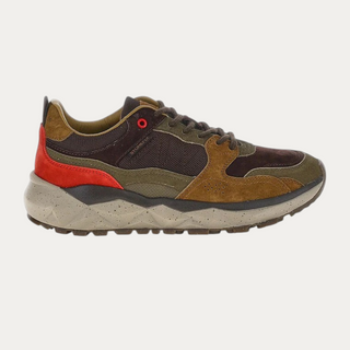 Zapatillas Beviá Fuji Man 1 en ante y tela marrón con detalles en verde y rojo y suela de plataforma geométrica
