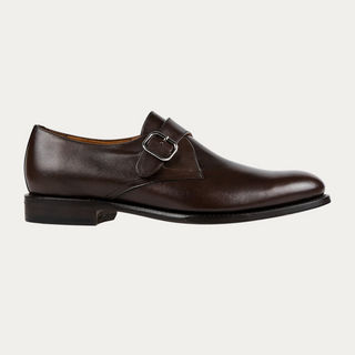 Beviá vegan monk strap shoe in moka brown with a single silver buckle and leather sole, side view.