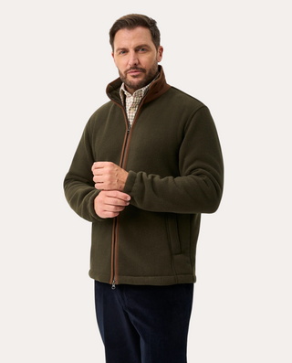 Chaqueta de forro polar Beviá Aylsham en color verde con cremallera y detalles en marrón, estilo casual para hombre.