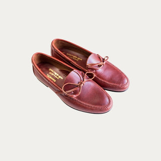 MOCASIN LAZO CEREZA.