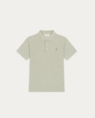 Polo Beviá de algodón en color khaki con tejido piqué, cuello clásico, tres botones y logo bordado en el pecho