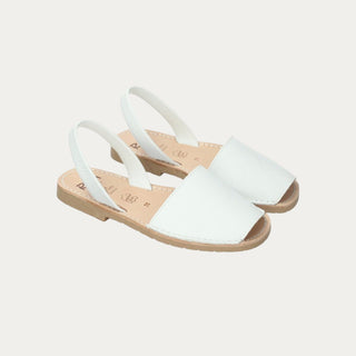MENORQUINA MUJER PIEL BLANCO
