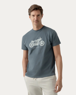 Camiseta Beviá azul denim de algodón con cuello redondo y estampado gráfico de motocicleta en el torso